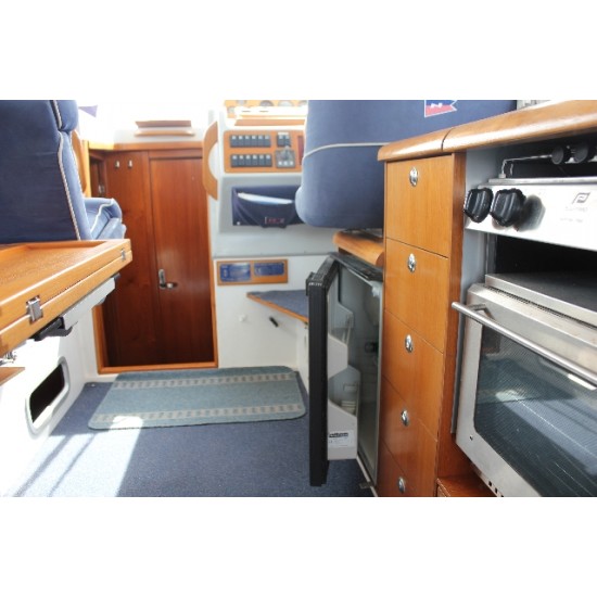 Nimbus 310 Coupe 'Blue Marlin' 5 Berth Cabin Cruiser fully kitted out Nimbus 310 Coupe 'Blue Marlin' 5 Berth Cabin Cruiser fully kitted out
